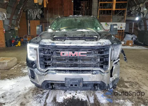 2022 GMC Sierra K2500 Heavy Duty z USA, uszkodzony, nr VIN 1GT39LE75NF315729